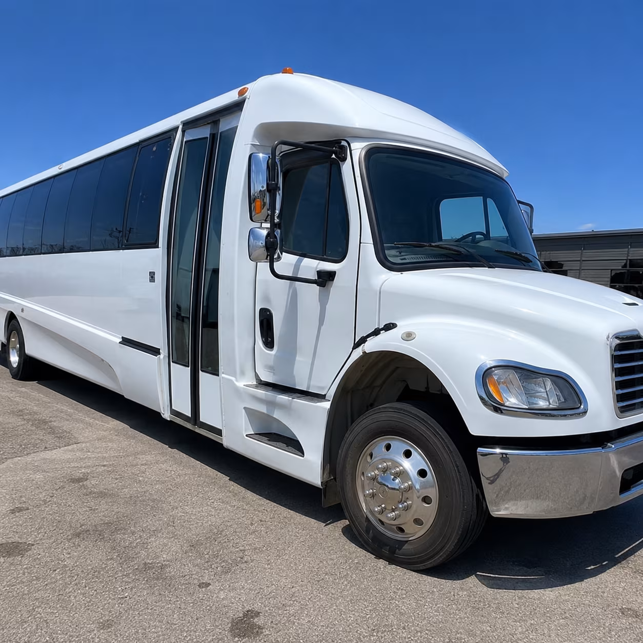 brewery and winery tour buses through northern colorado