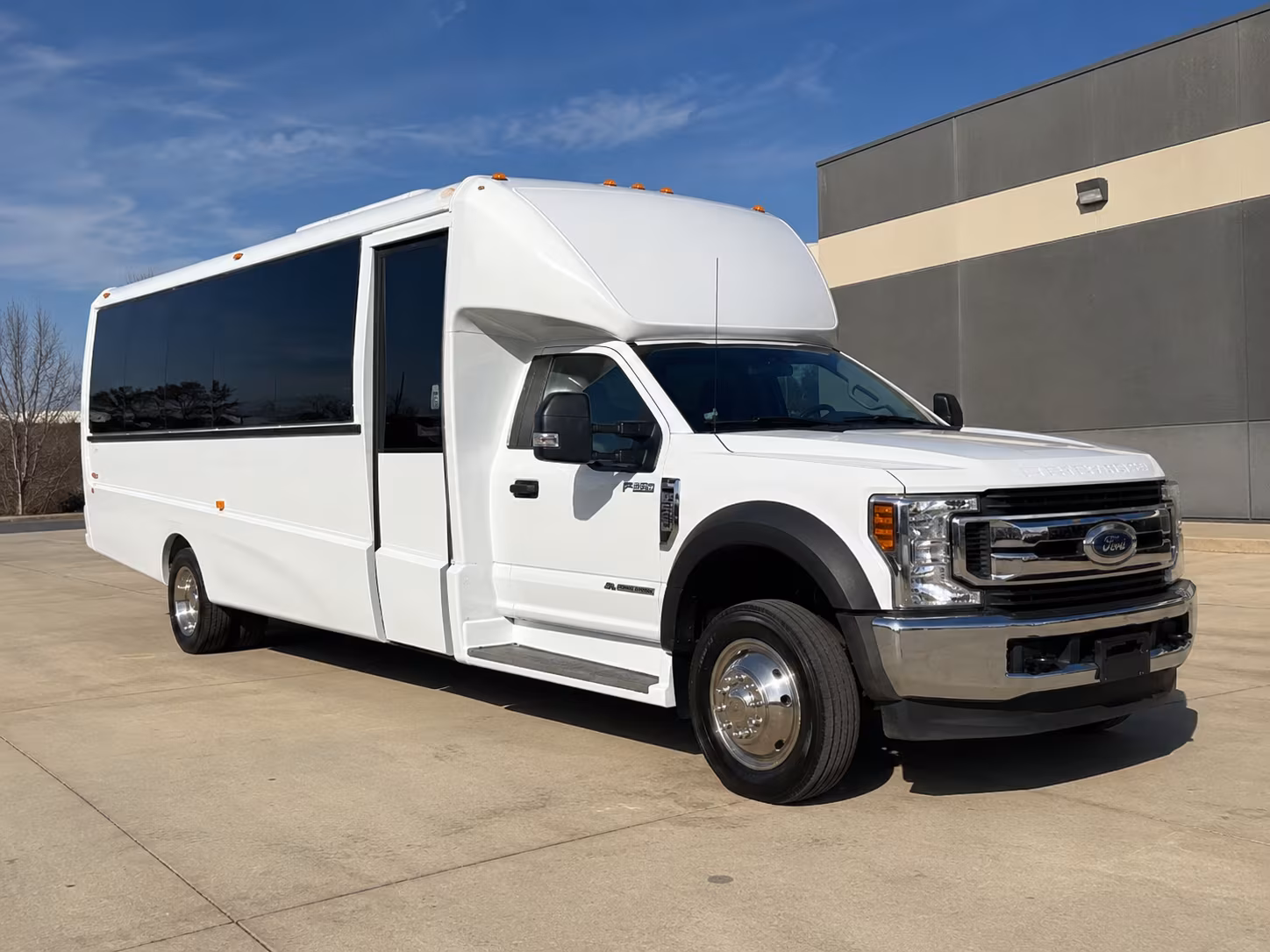 outdoor recreation and adventure group buses in fort collins